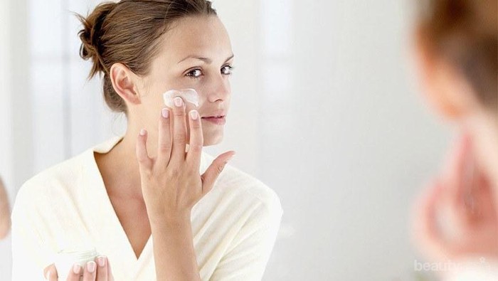 #FORUM Moisturizer apa ya yang bisa diaplikasikan di atas make up?