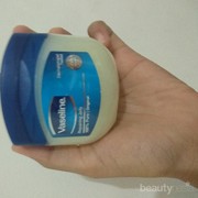 [FORUM] Apakah Vaseline Petroleum Jelly bisa memperkuat bulu mata?