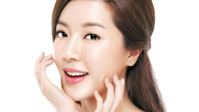 Semua Hal Tentang BB Glow Treatment yang Menjanjikan Bikin Wajah Putih Secara Instan Semua Hal Tentang BB Glow Treatment yang Menjanjikan Bikin Wajah Putih Secara Instan