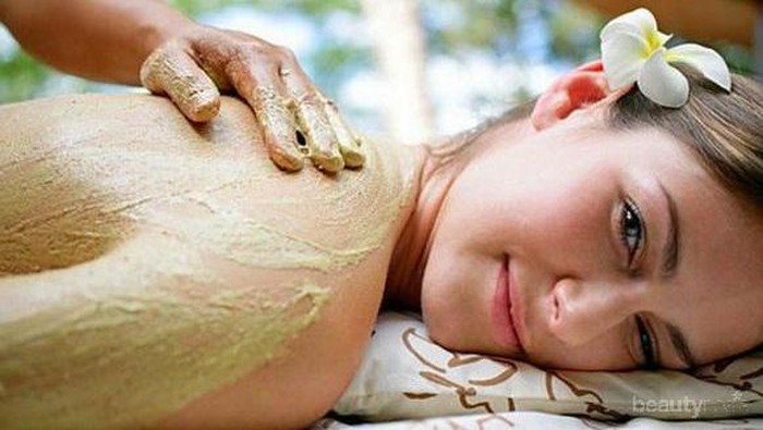 Lulur lokal yang ampuh banget buat mutihin kulit apa ya ladies? Lulur lokal yang ampuh banget buat mutihin kulit apa ya ladies?