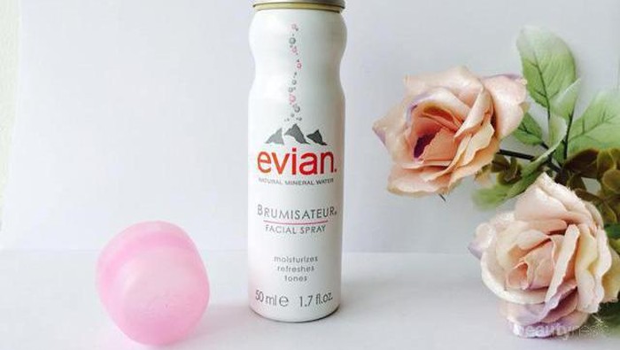 Recommended! Facial Spray Evian untuk Set Makeup dan Menyegarkan Wajah