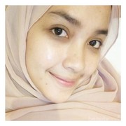 Lebih Cantik atau Enggak, Selebgram Ini Selalu Cuek Tampil Tanpa Makeup