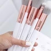 [FORUM] Merek brush makeup yang bagus dan murah apa ya?