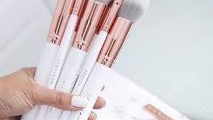[FORUM] Merek brush makeup yang bagus dan murah apa ya?