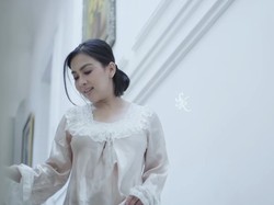 Top 5: Syahrini Lapor Polisi, Lady Gaga Jadi Member ke-5 BLACKPINK