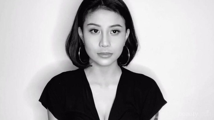 [FORUM] Ternyata Awkarin jual Instagram ke dirinya sendiri! Yaampunnnn!