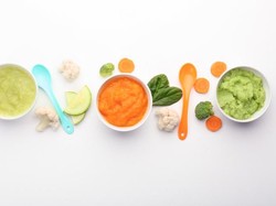 7 Cara Membuat Bubur Bayi agar Kandungan Gizinya Tak Berkurang