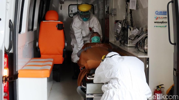 Presiden Joko Widodo memesan 2 juta obat avigan. Obat ini diyakini bisa membantu menyebuhkan paseien terinfeksi viru Corona, lho Bun.