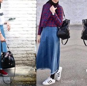 [FORUM] Pakai rok panjang buat ke kampus, bagusnya dikombinasikan dengan apa ya?