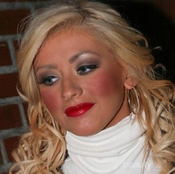 Ini 6 Insiden Make Up Gagal yang Justru Bikin Batal Cantik dan Malu-maluin