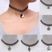 [FORUM] Dear, tau gak olshop di shopee yang jual choker, anting sama sunglasses di satu toko sekaligus?