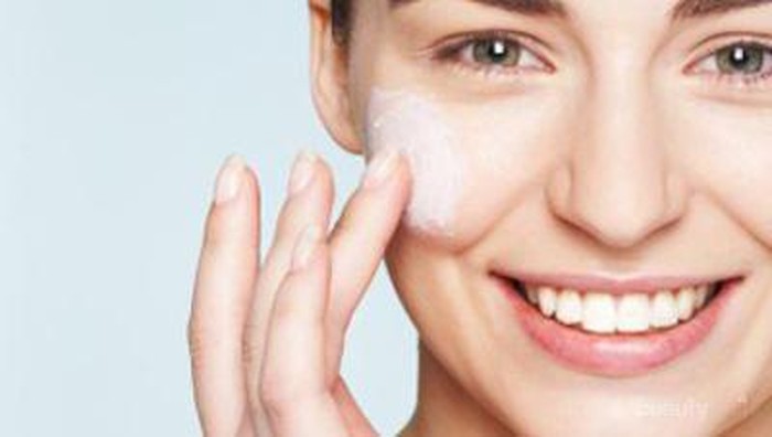 Krim Malam yang Paling Bagus ya Ladies? Kalau Bisa yang Lokal Sih Krim Malam yang Paling Bagus ya Ladies? Kalau Bisa yang Lokal Sih
