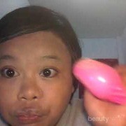 [FORUM] Kalian tahu nggak sih tutorial makeup pakai balon da minyak angin yang hits itu? Bikin ngakak!