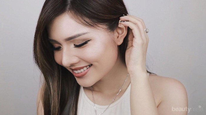 Jauh dari Kesan Tua, Ini Dia Tutorial Make Up Simpel ke Pesta untuk Remaja!