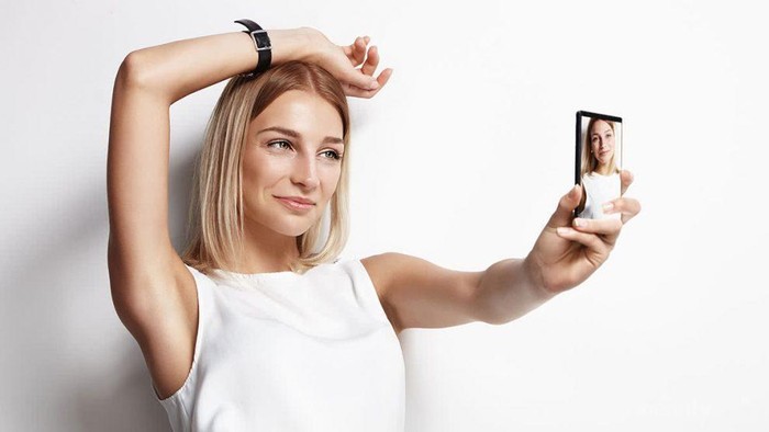 Selfie Tanpa Filter? Yuk Coba Tips Make Up Sebelum Selfie Ini!