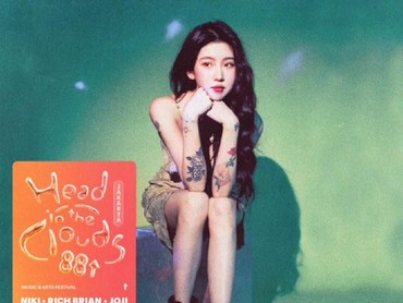 Lirik Lagu Pisces - Baek Yerin