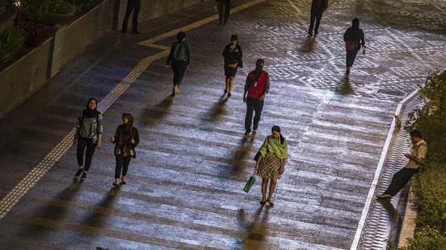 Olahraga tak perlu menguras tenaga. Studi menemukan, jalan kaki ringan dapat membantu memperpanjang angka harapan hidup.
