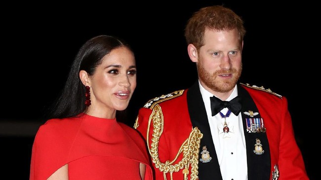 Pangeran Harry dan Meghan tetap menghadiri perayaan Platinum Jubilee Ratu Inggris, namun tidak pada momen ikonik balkon Istana Buckingham.