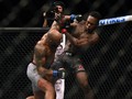 FOTO: Duel Aneh Israel Adesanya vs Yoel Romero