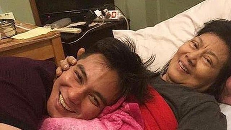 Setelah kepergian sang ibu, Baim Wong mengungkapkan perasaannya ke publik. Ia mengaku tak sedih ataupun menangis saat ibunya meninggal, Bun.