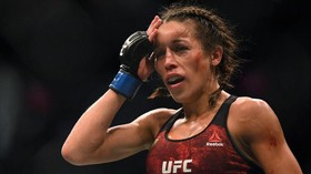 5 Duel UFC Paling Brutal di 2020: Jidat Benjol, Wajah Hancur
