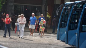 Solar Langka di Bali, Bus Pariwisata 'Menjerit'