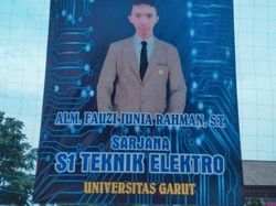 Ini Mahasiswa Garut yang Meninggal dan Digantikan Ayahnya Saat Wisuda