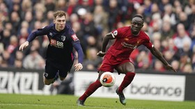 FOTO: Salah-Mane Klop, Liverpool Unggul 25 Poin