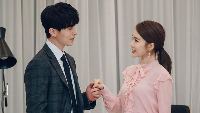 5 Drama Korea Komedi Romantis tentang Pekerja Kantoran