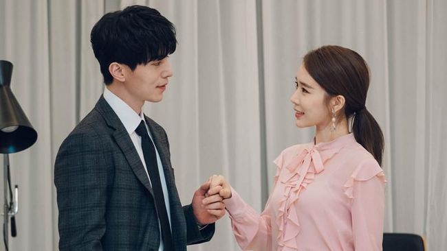 5 Drama Korea Komedi Romantis tentang Pekerja Kantoran