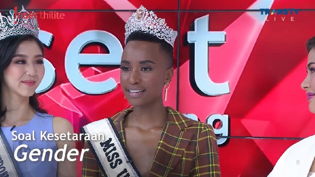 Pesan Zozibini Tunzi Saat Bertugas Menjadi Miss Universe 2019