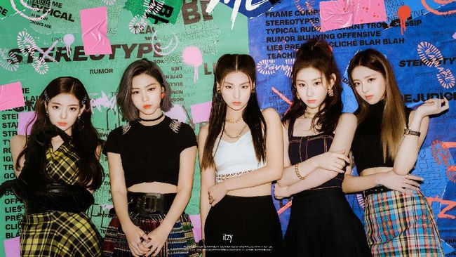 Girlband ITZY comeback dengan merilis album mini IT'z ME yang sudah dinanti melalui sebuah lagu bertajuk WANNABE beserta video musiknya.