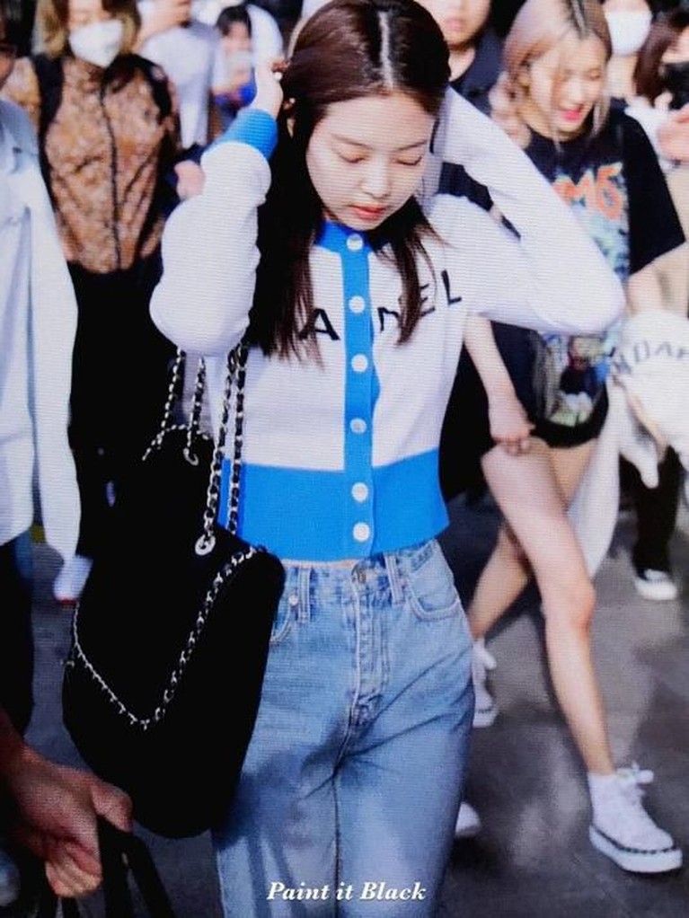 Koleksi Tas Mahal Jennie 'BLACKPINK' Seharga Ratusan Juta Rupiah Ini deretan tas mahal Jennie 'BLACKPINK' dengan harga fantastis.