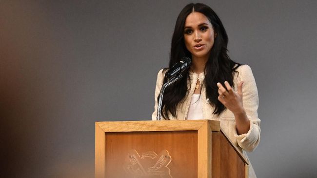 Meghan Markle melayangkan protes resmi ke ITV setelah salah satu presenter, Piers Morgan, mengkritik pernyataannya dalam wawancara dengan Oprah Winfrey.