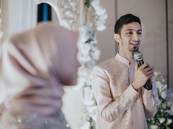 Vebby Palwinta Tunda Resepsi Pernikahan Gegara Corona