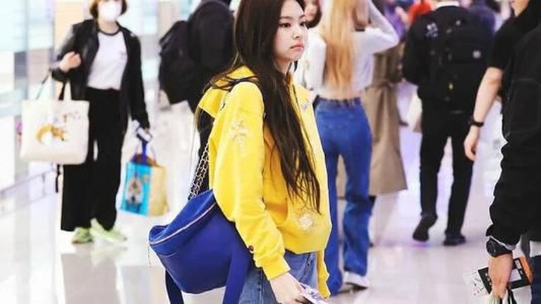 Koleksi Tas Mahal Jennie 'BLACKPINK' Seharga Ratusan Juta Rupiah Ini deretan tas mahal Jennie 'BLACKPINK' dengan harga fantastis.
