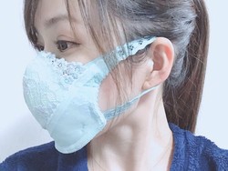 Heboh Virus Corona, Model Jepang Viral karena Bikin Masker dari Bra Bekas