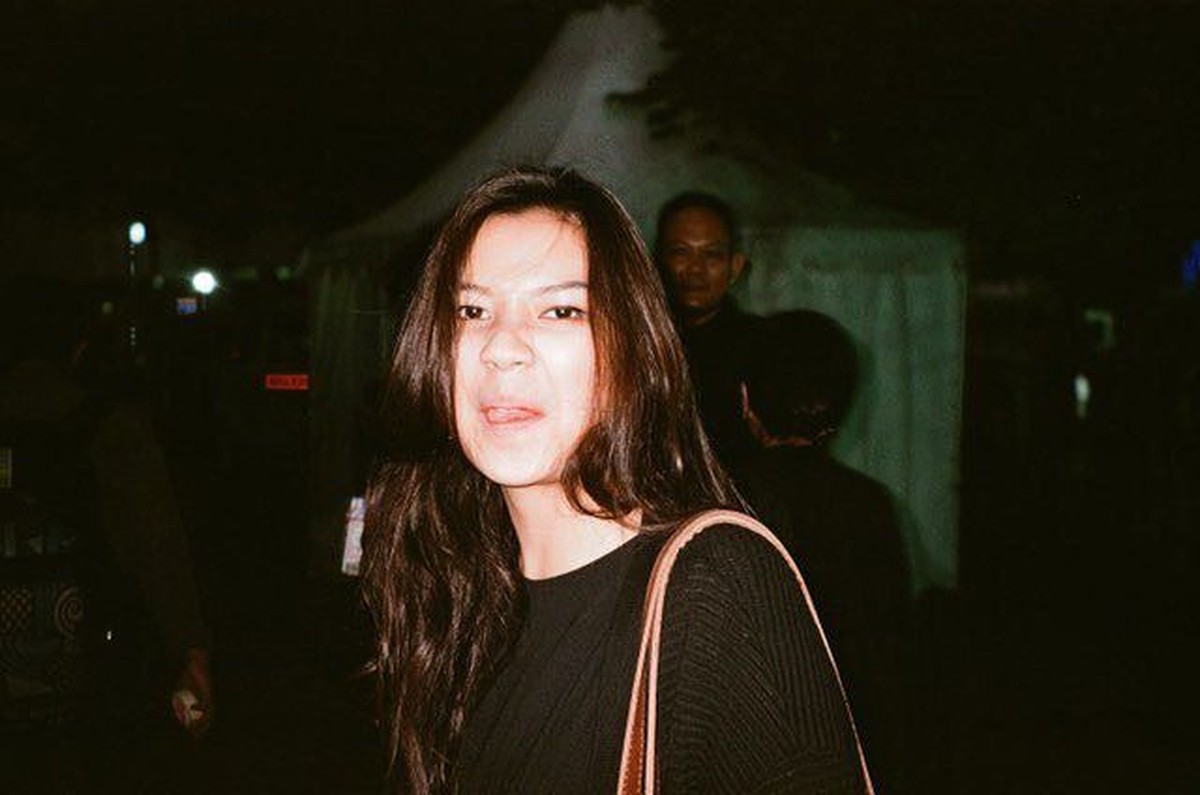 Danilla Riyadi adalah musisi Tanah Air yang dikagumi oleh banyak orang&period; Kecantikan dan keahliannya bermain gitar berhasil menghipnotis para pecinta musik&period;