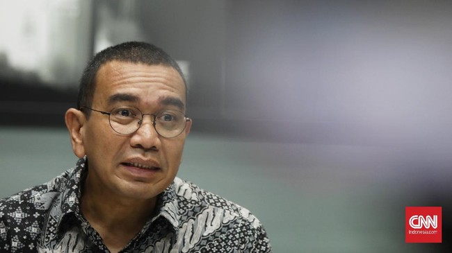 Staf Khusus Menteri BUMN Arya Sinulingga buka suara soal gaji karyawan PT Indofarma Tbk yang tidak dibayar beberapa waktu terakhir.