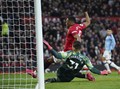 Ederson Seperti Kiper Amatir Lawan MU