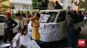 #GejayanMemanggil Tolak Omnibus Law, Mahasiswa Mulai ke Jalan
