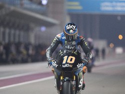 Apesnya Adik Rossi di Moto2 Qatar: Dari Terdepan, Malah Crash Diserempet
