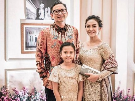 Kompak Pajang Foto Bareng, Masayu Anastasia & Lembu Rujuk?