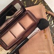 Terbukti Bagus Banget, Hourglass Ambient Lighting Palette Cocok untuk Tips Make Up Natural!
