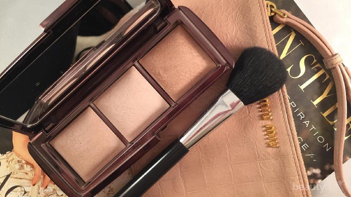 Terbukti Bagus Banget, Hourglass Ambient Lighting Palette Cocok untuk Tips Make Up Natural! Terbukti Bagus Banget, Hourglass Ambient Lighting Palette Cocok untuk Tips Make Up Natural!