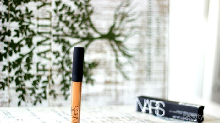 #NEWS Inilah Review dari Concealer High End Legendaris, Nars Radiant Creamy Concealer!