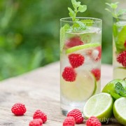 Segarkan Harimu dengan Aneka Variasi Minuman Soda yang Bisa Kamu Bikin Sendiri Ini!