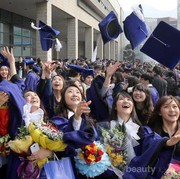 Simak Inspirasi Make Up Wisuda Ala Korea yang Bikin Kamu Jadi Pusat Perhatian!