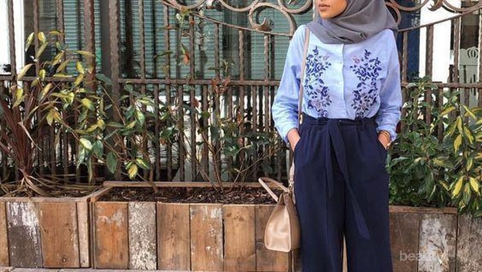 3 Atasan  Hijab Paling Stylish untuk  Padu Padan dengan 