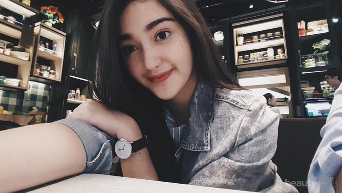 5 Rekomendasi Produk Ini Langsung Ampuh Menghilangkan Bruntusan di Wajah, Penasaran?